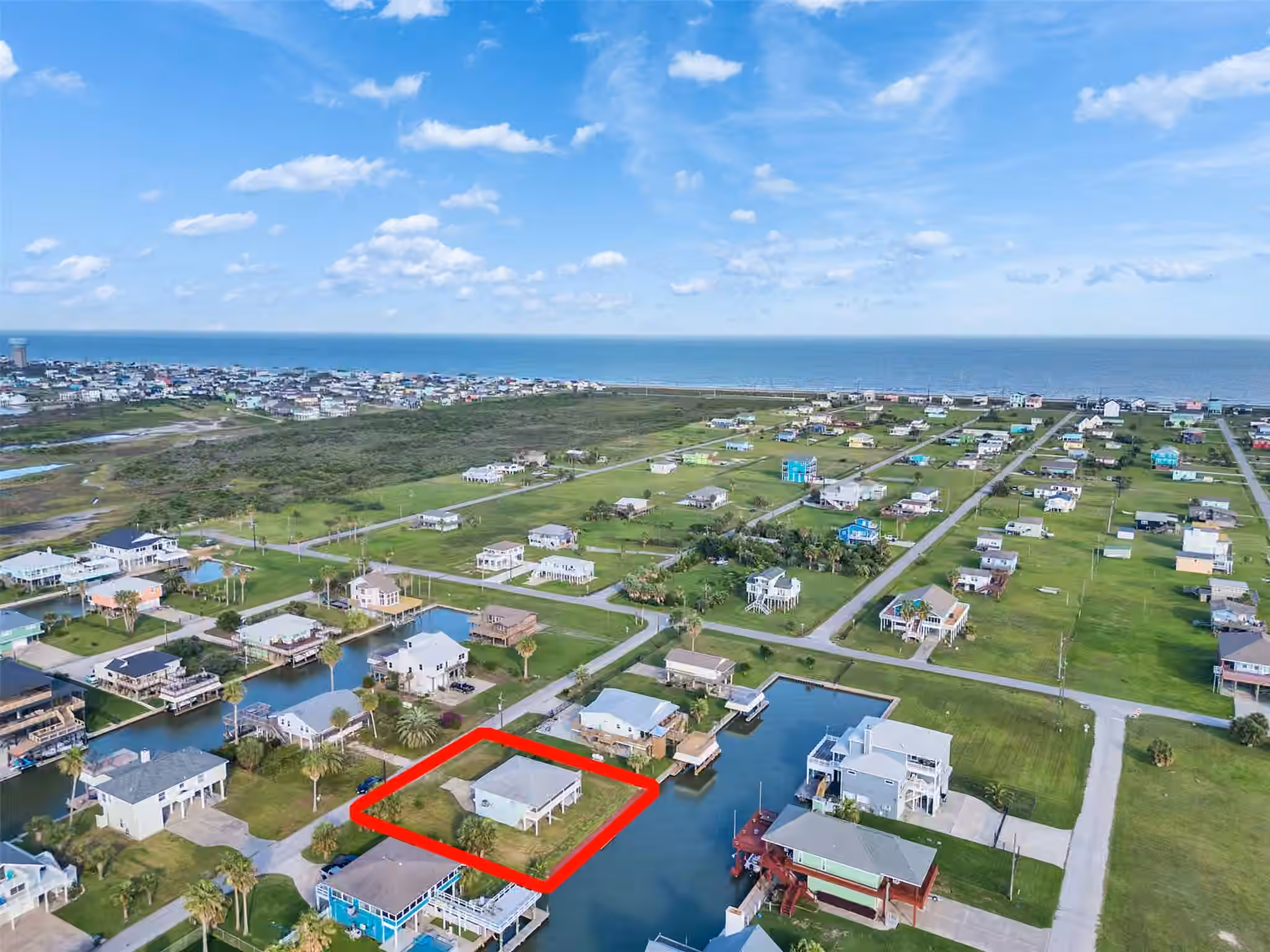 Photo 5 of 3813 Tradewinds Drive, Galveston, TX
