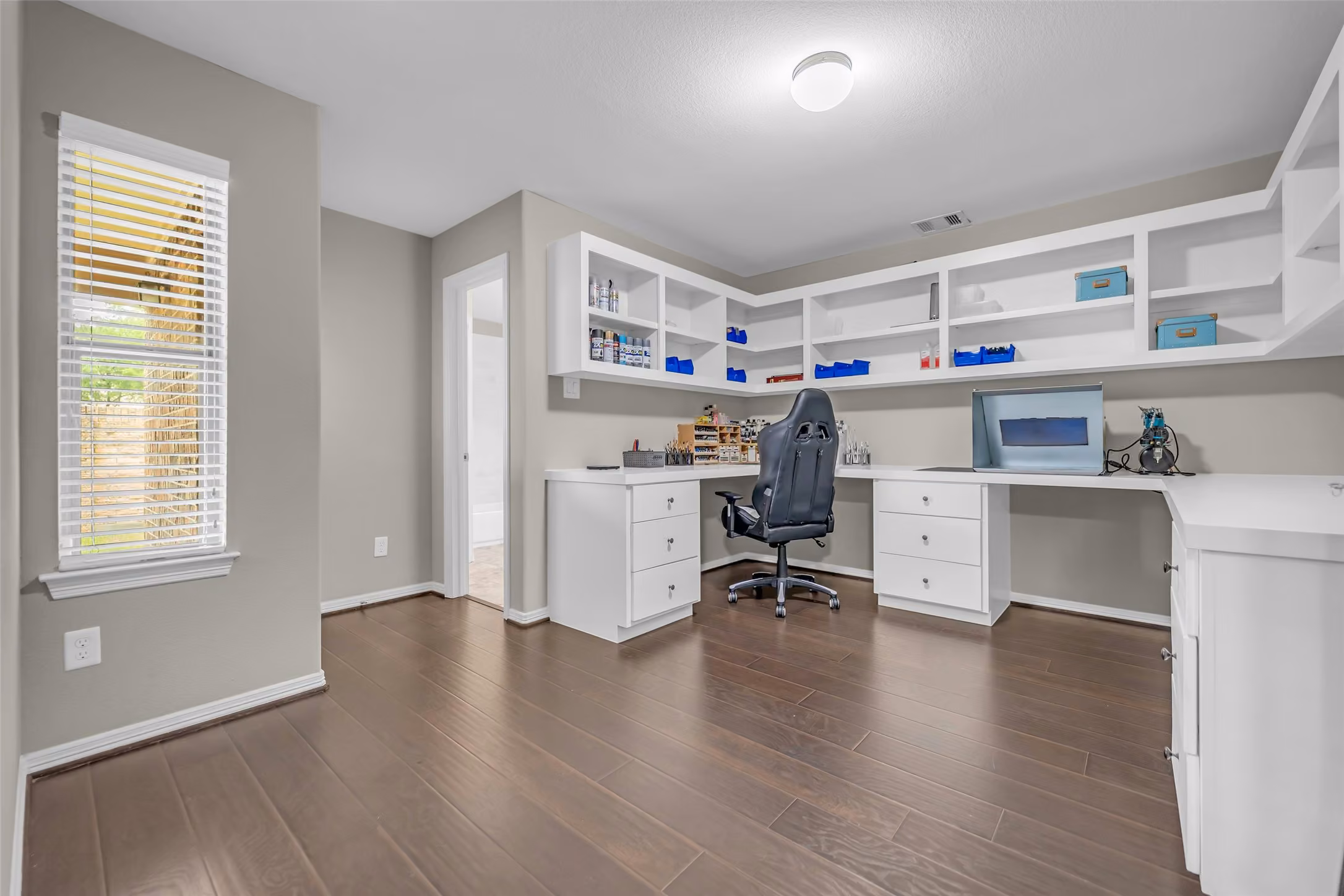 Photo 4 of 8118 Stoneyway Drive, Houston, TX