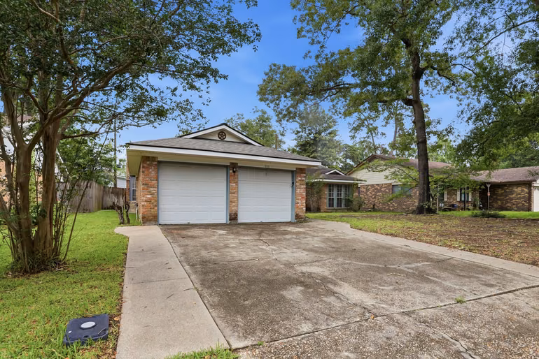 Photo of 313 Bois D Arcade Drive, Conroe, TX 77301