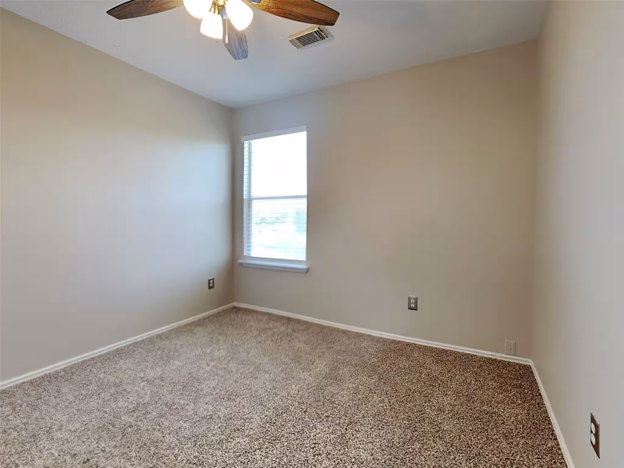 Photo 7 of 17423 Wigeon Way Drive, Humble, TX