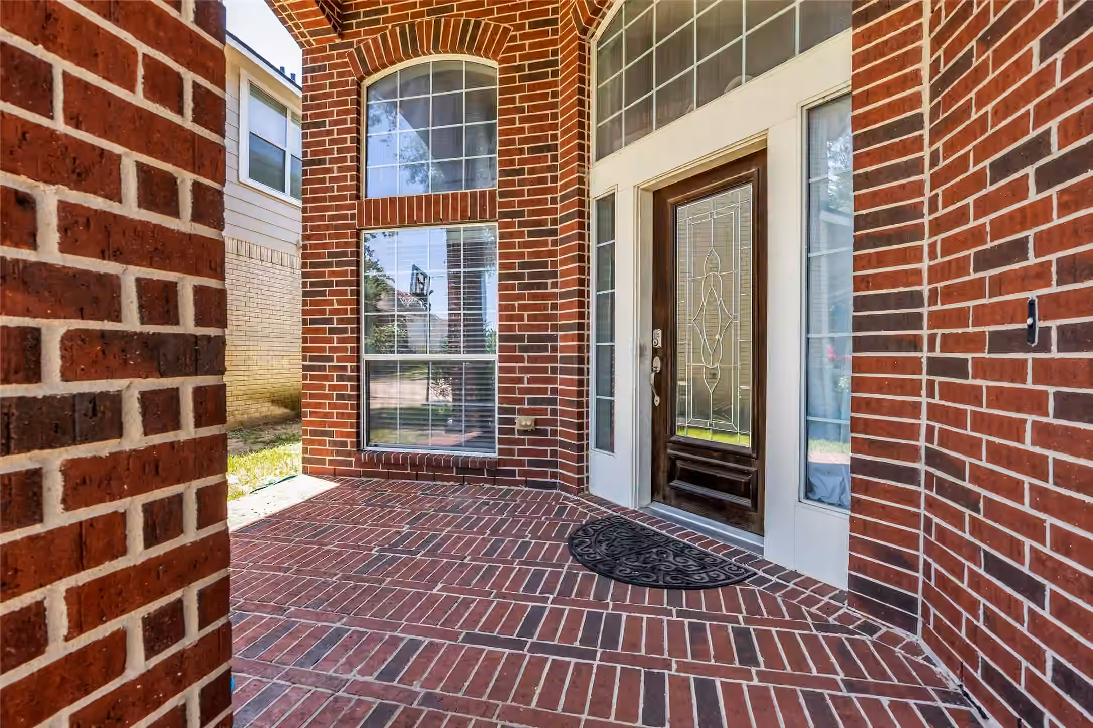 Photo 2 of 17707 Belwood Park Lane, Cypress, TX