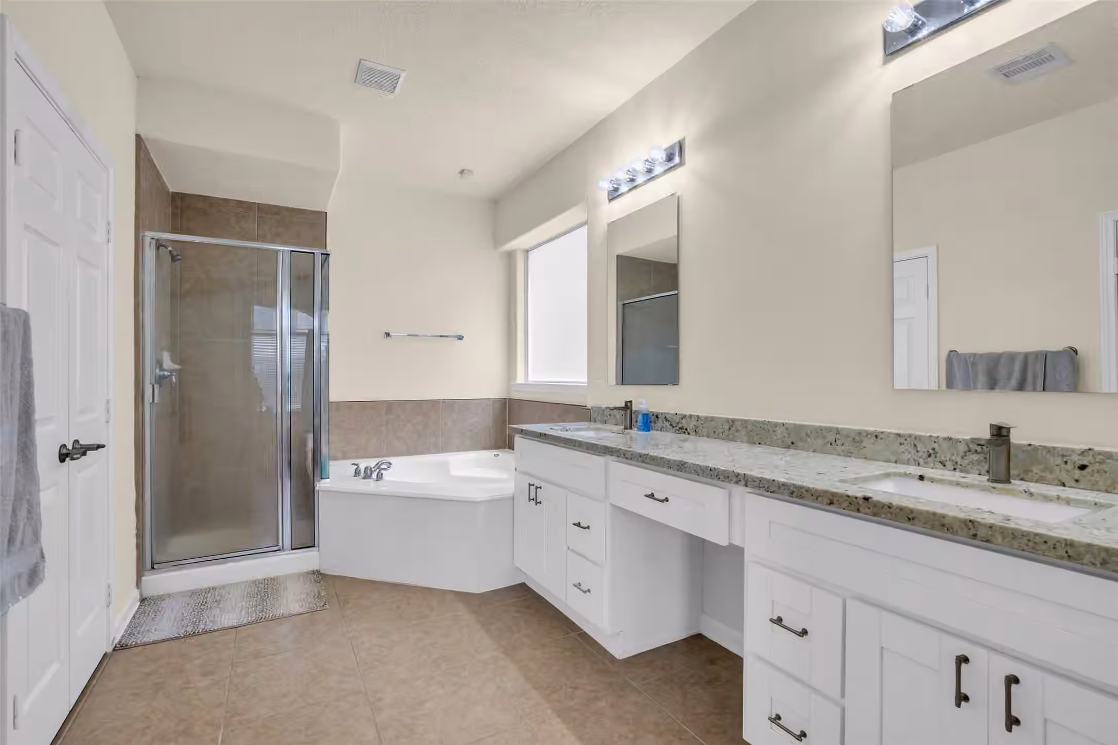 Photo 6 of 17707 Belwood Park Lane, Cypress, TX
