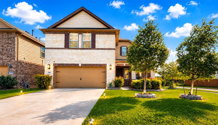 Photo 2 of 22523 Strathmore Drive, Richmond, TX