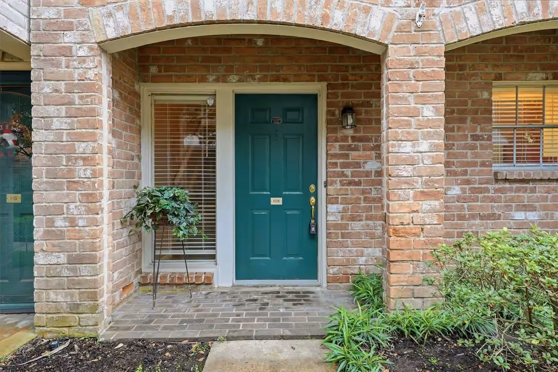 Photo 7 of 2232 S Piney Point Road 108, Houston, TX