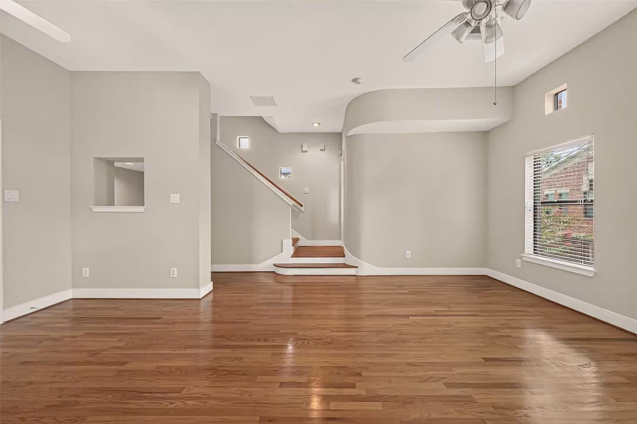 Photo 5 of 5653 Pine Street, Houston, TX