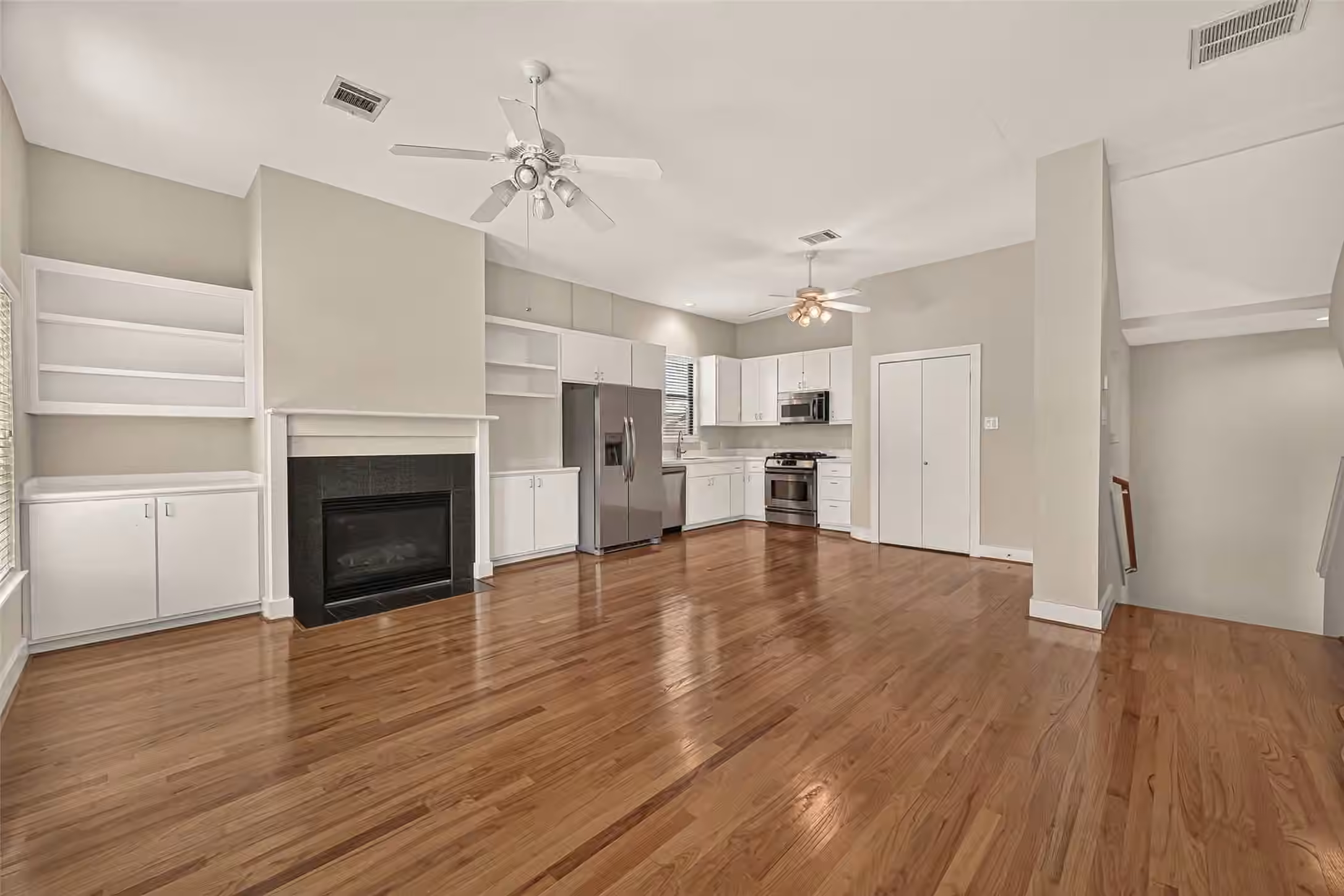 Photo 7 of 5653 Pine Street, Houston, TX