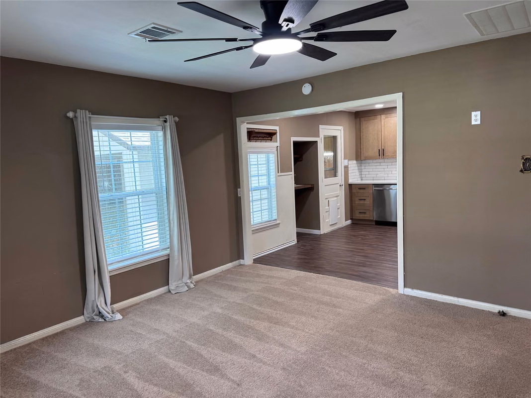 Photo 4 of 7903 Church Street, Needville, TX