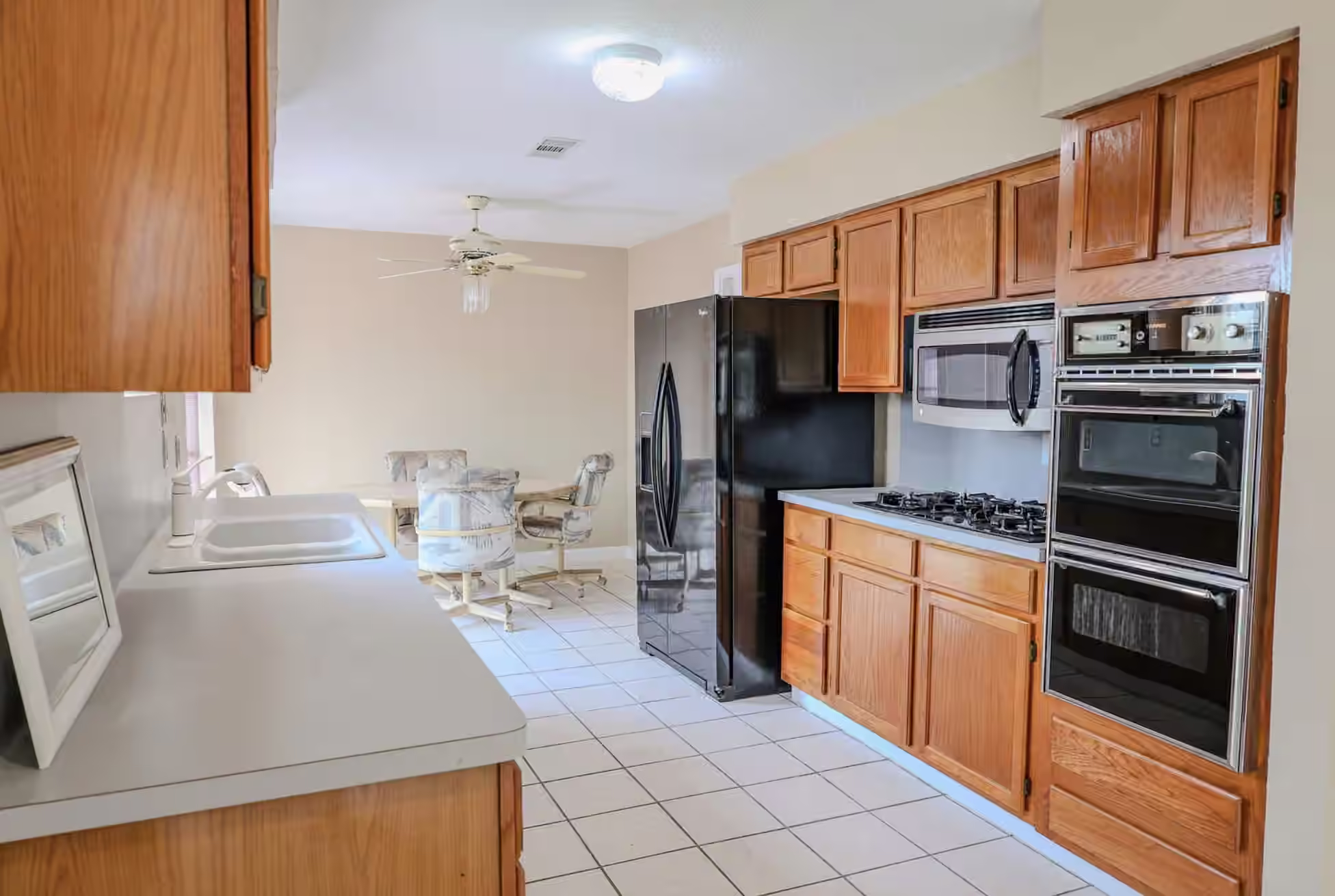Photo 5 of 722 Canna Street, Channelview, TX