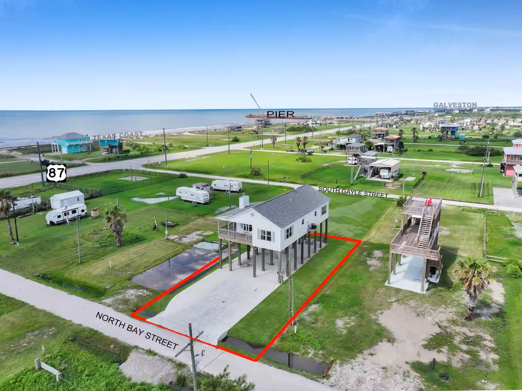 Photo 6 of 1023 N Bay Street, Gilchrist, TX