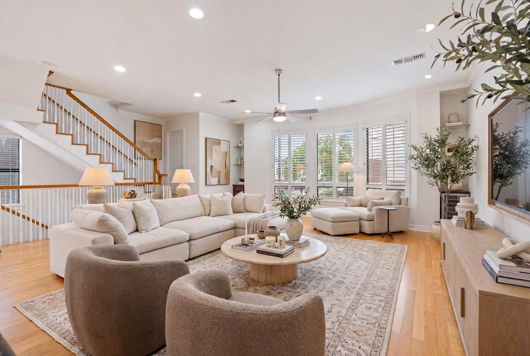 Photo 5 of 501 Detering Street, Houston, TX