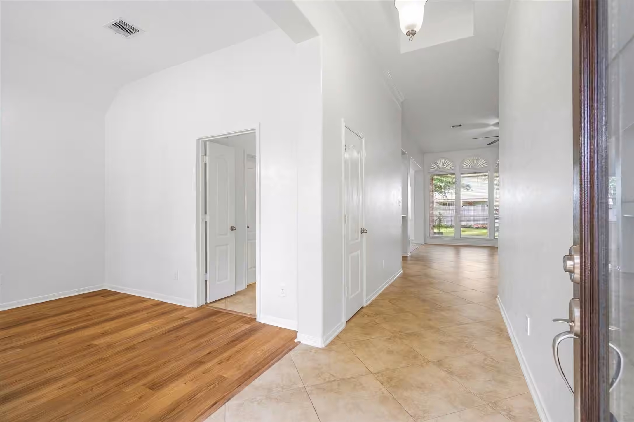 Photo 5 of 6614 Lavender Bend Lane, Katy, TX