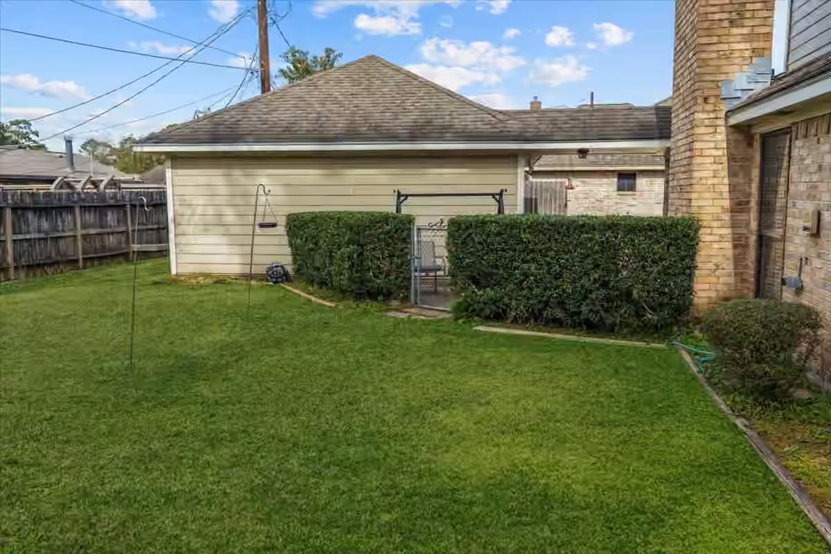 Photo 5 of 7111 Tonkawa Street, Baytown, TX