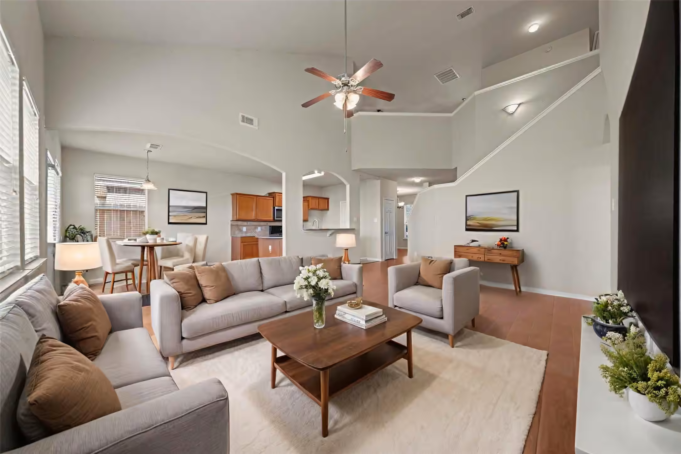Photo 4 of 6047 Northcrest Village Way, Spring, TX