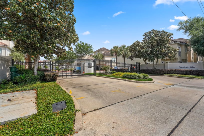 Photo 2 of 6107 S Arrowana Lane, Houston, TX