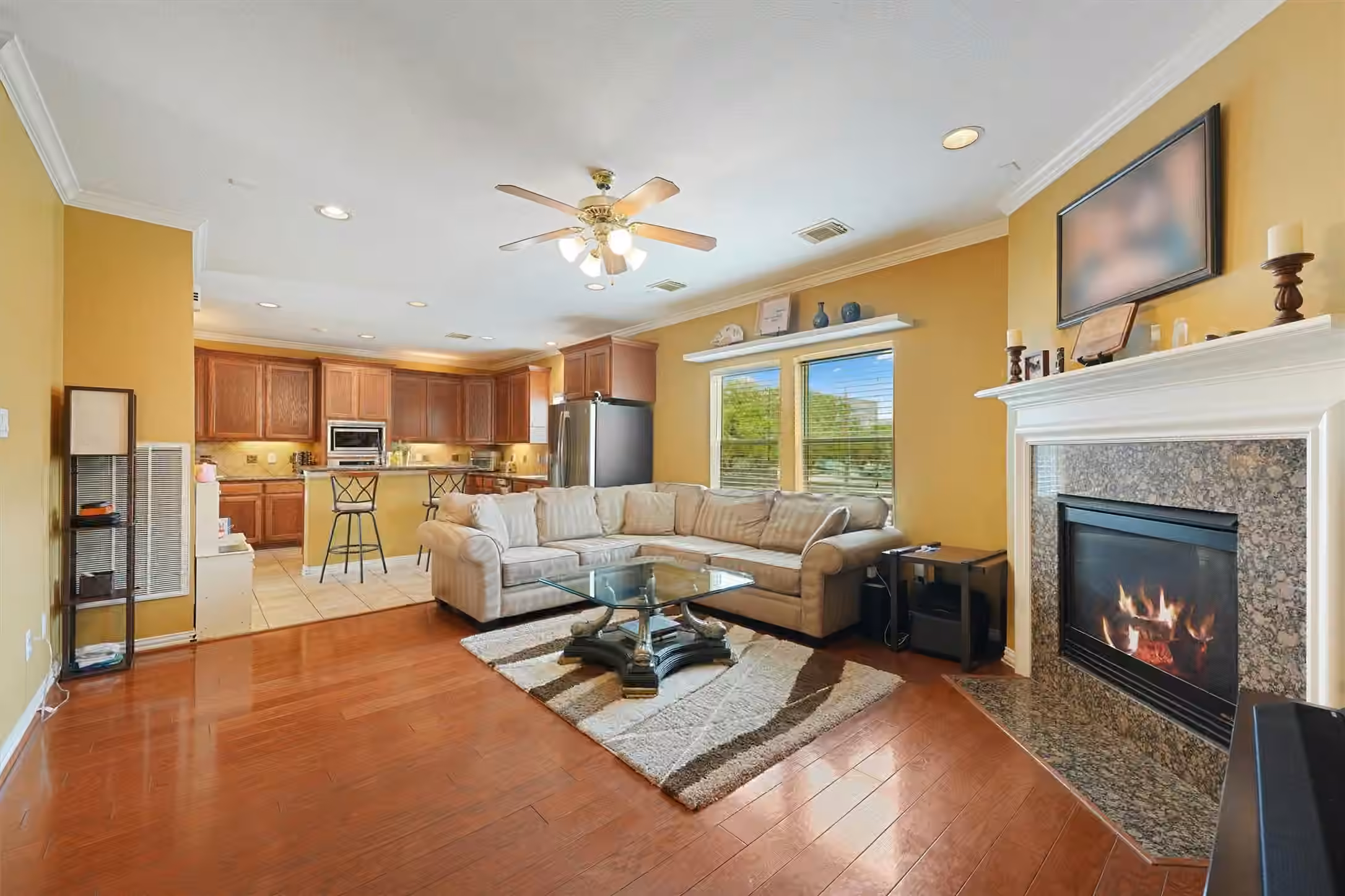 Photo 5 of 6107 S Arrowana Lane, Houston, TX