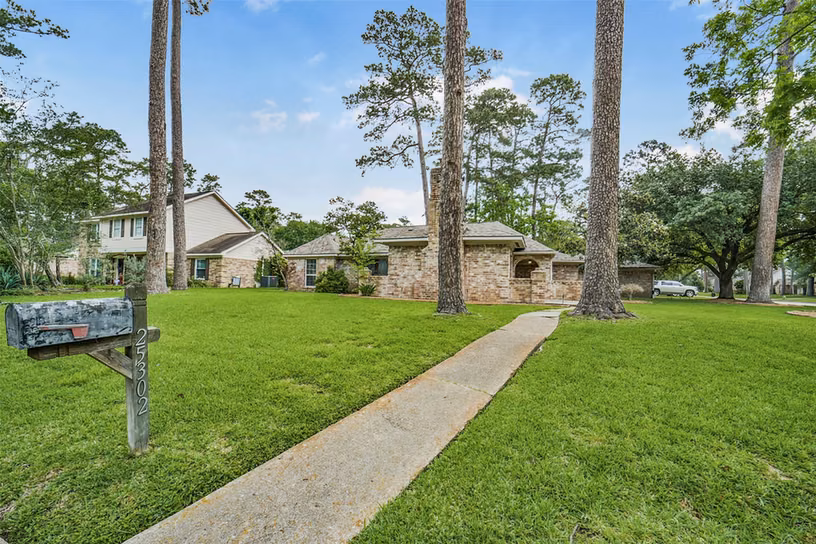 Photo 2 of 25302 Fairbrook Lane, Spring, TX