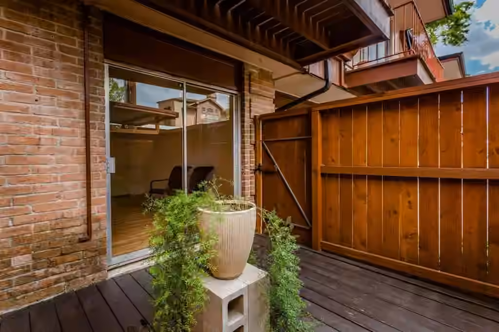 Photo 6 of 3401 Timmons Lane 47, Houston, TX