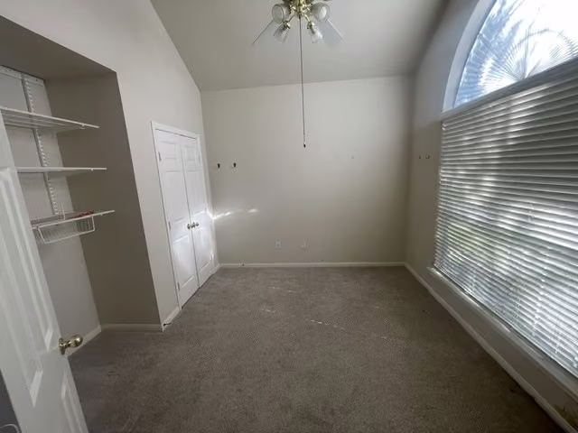Photo 4 of 7818 Glenn Cliff Drive, Houston, TX