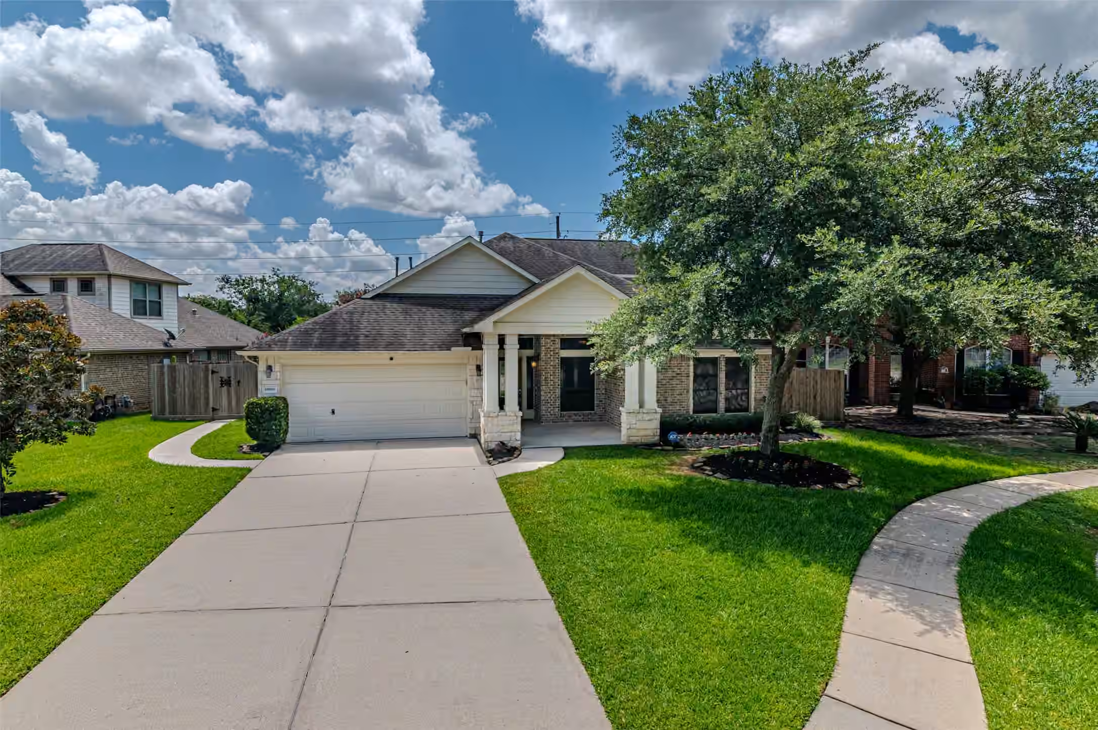 Photo 5 of 19806 Brookway Berch Court, Spring, TX
