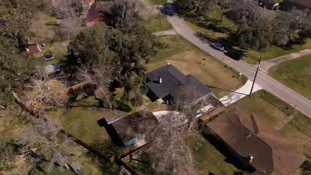 Photo 5 of 407 Tamarind Street, Lake Jackson, TX