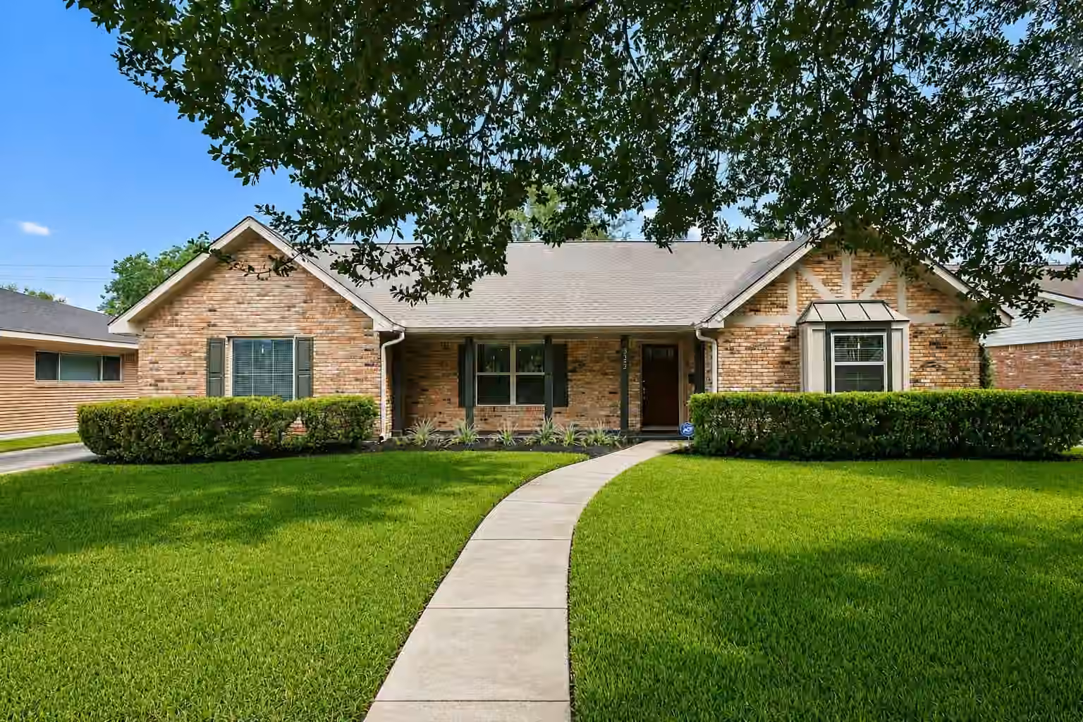 Photo of 5422 Rutherglenn Drive, Houston, TX