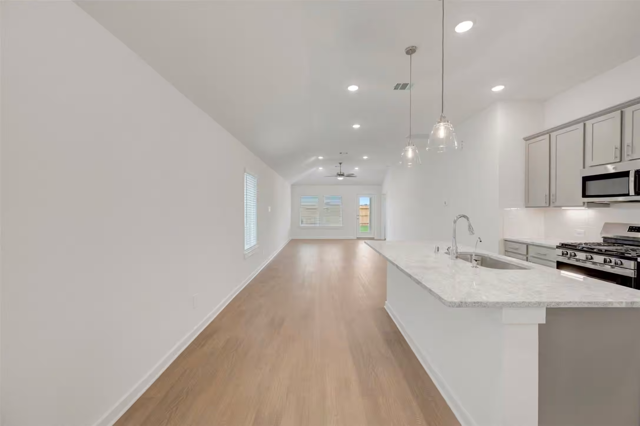 Photo 4 of 21443 Jacaranda Blossom Way, Tomball, TX