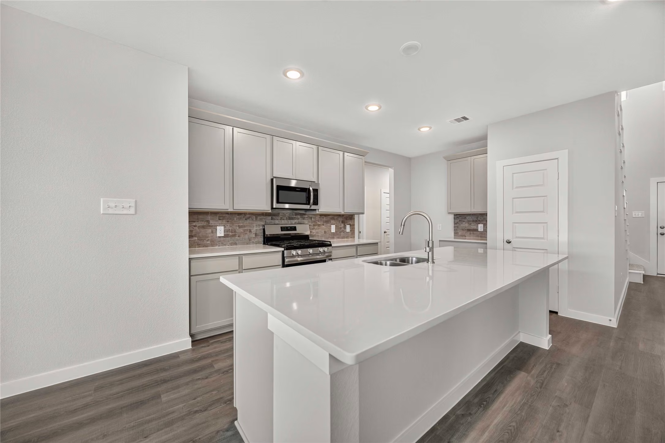 Photo 4 of 3069 Arrowwood Drive, Brookshire, TX