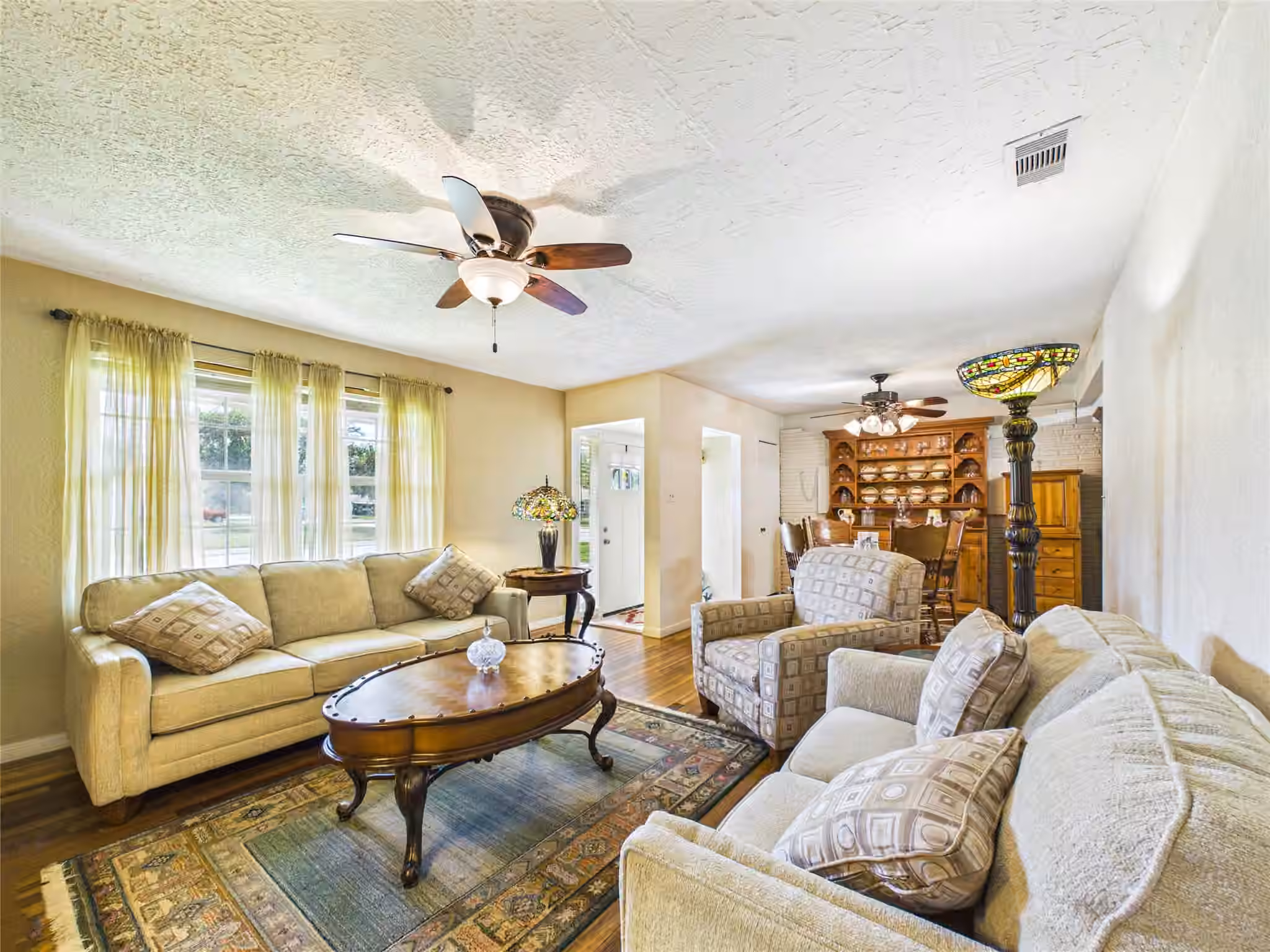 Photo 3 of 212 Elm Street, Lake Jackson, TX