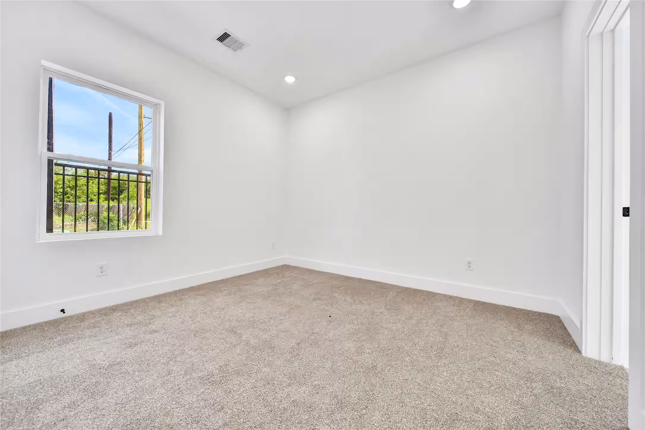 Photo 5 of 4124 Buck Street, Houston, TX