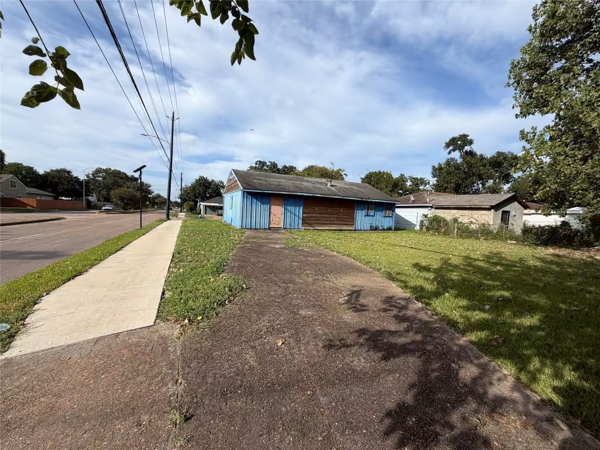 Photo 3 of 3902 Alberta Street, Houston, TX