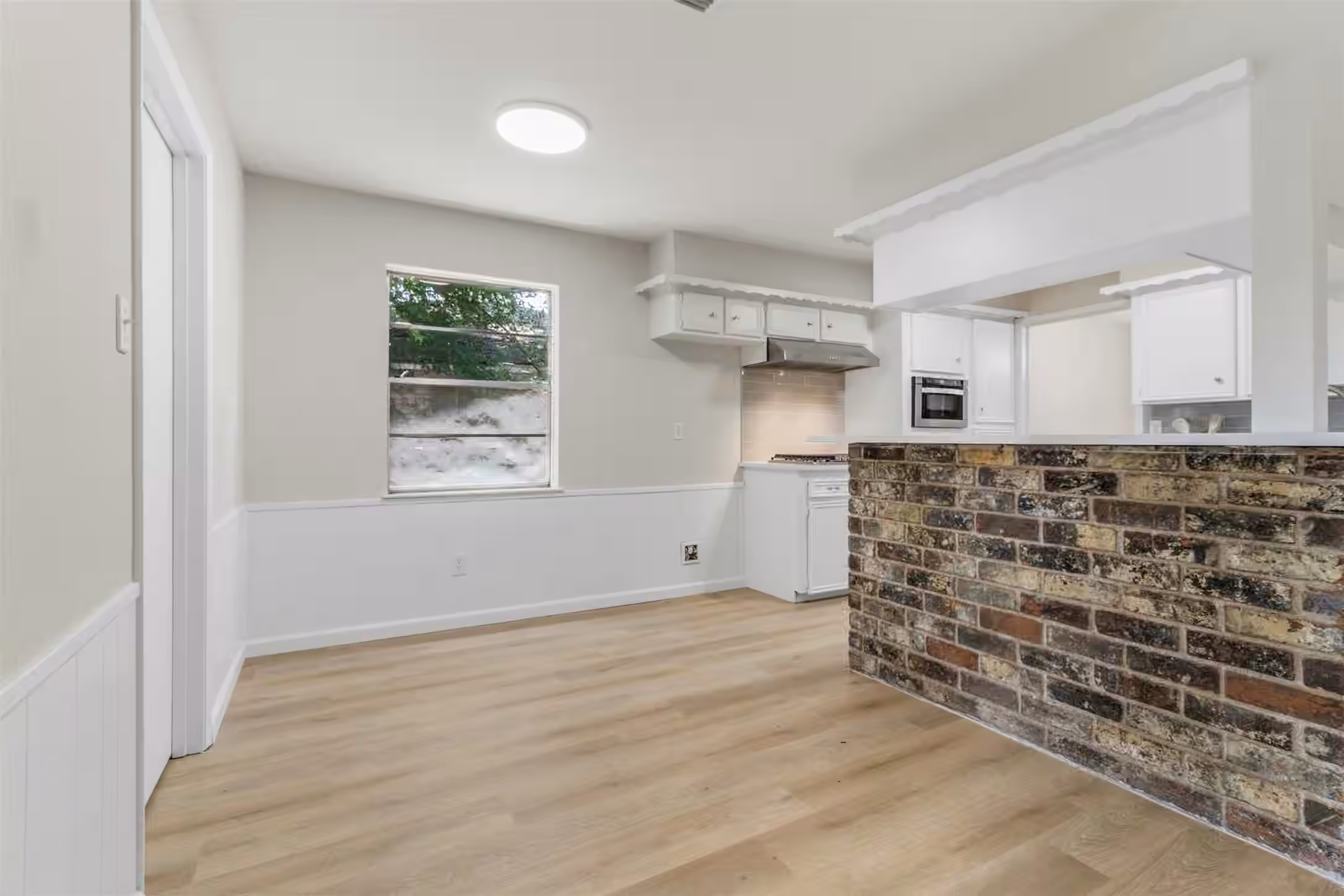 Photo 6 of 9211 Meaux Drive, Houston, TX