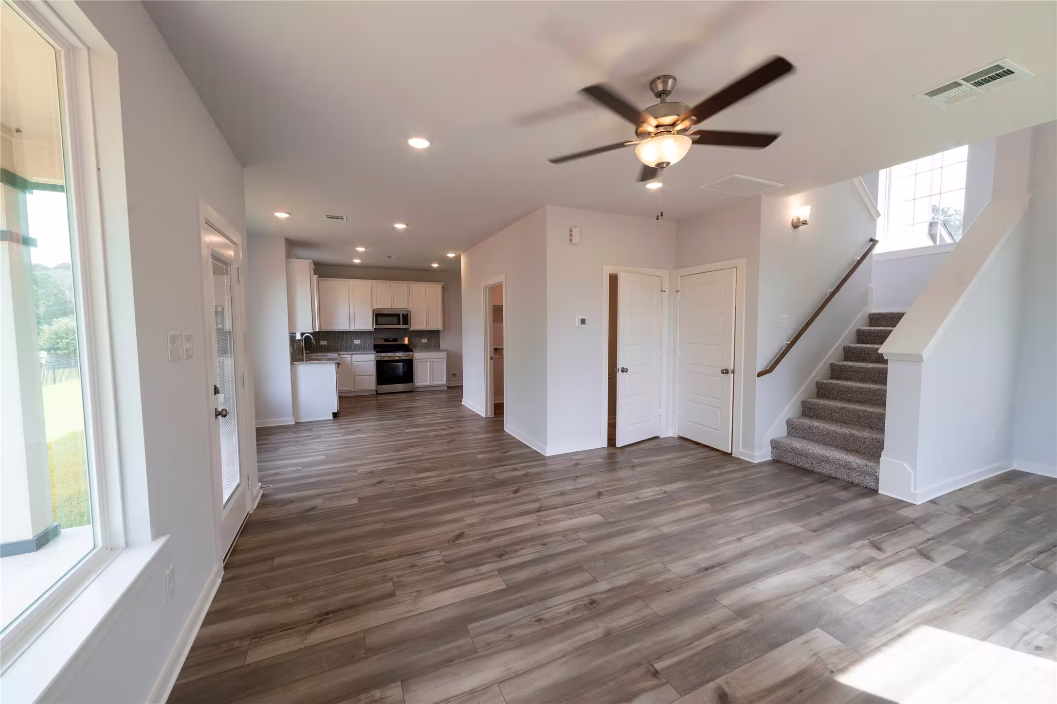 Photo 7 of 3709 Violet Lane, Huntsville, TX