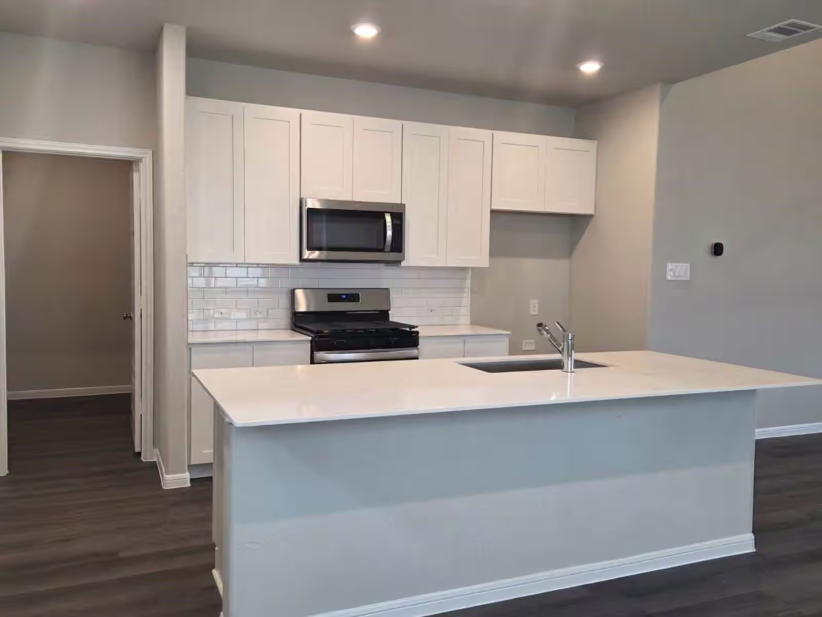 Photo 4 of 13428 Yellow Perch Drive, Conroe, TX