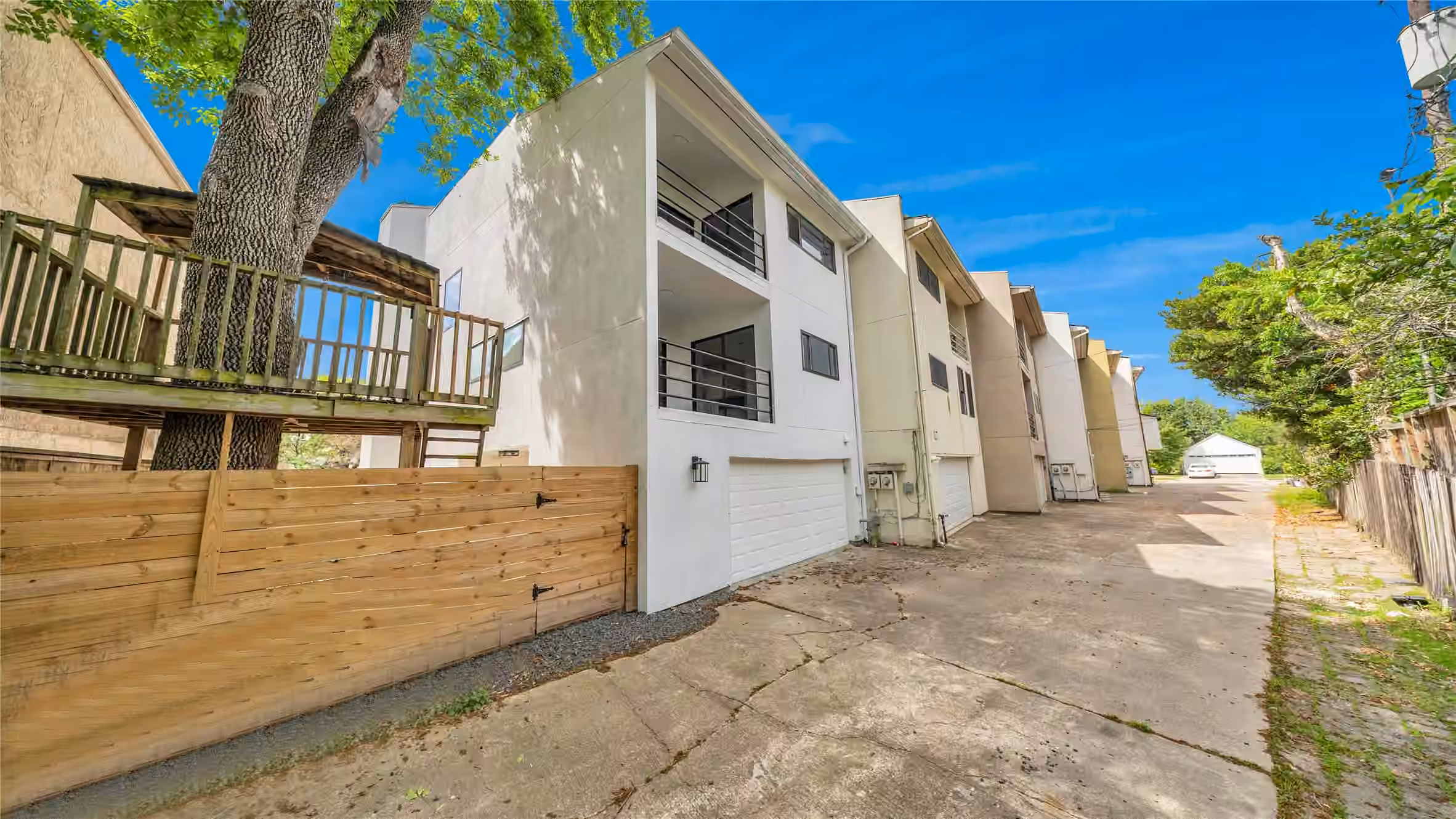 Photo 6 of 3510 Bellaire Boulevard, Houston, TX
