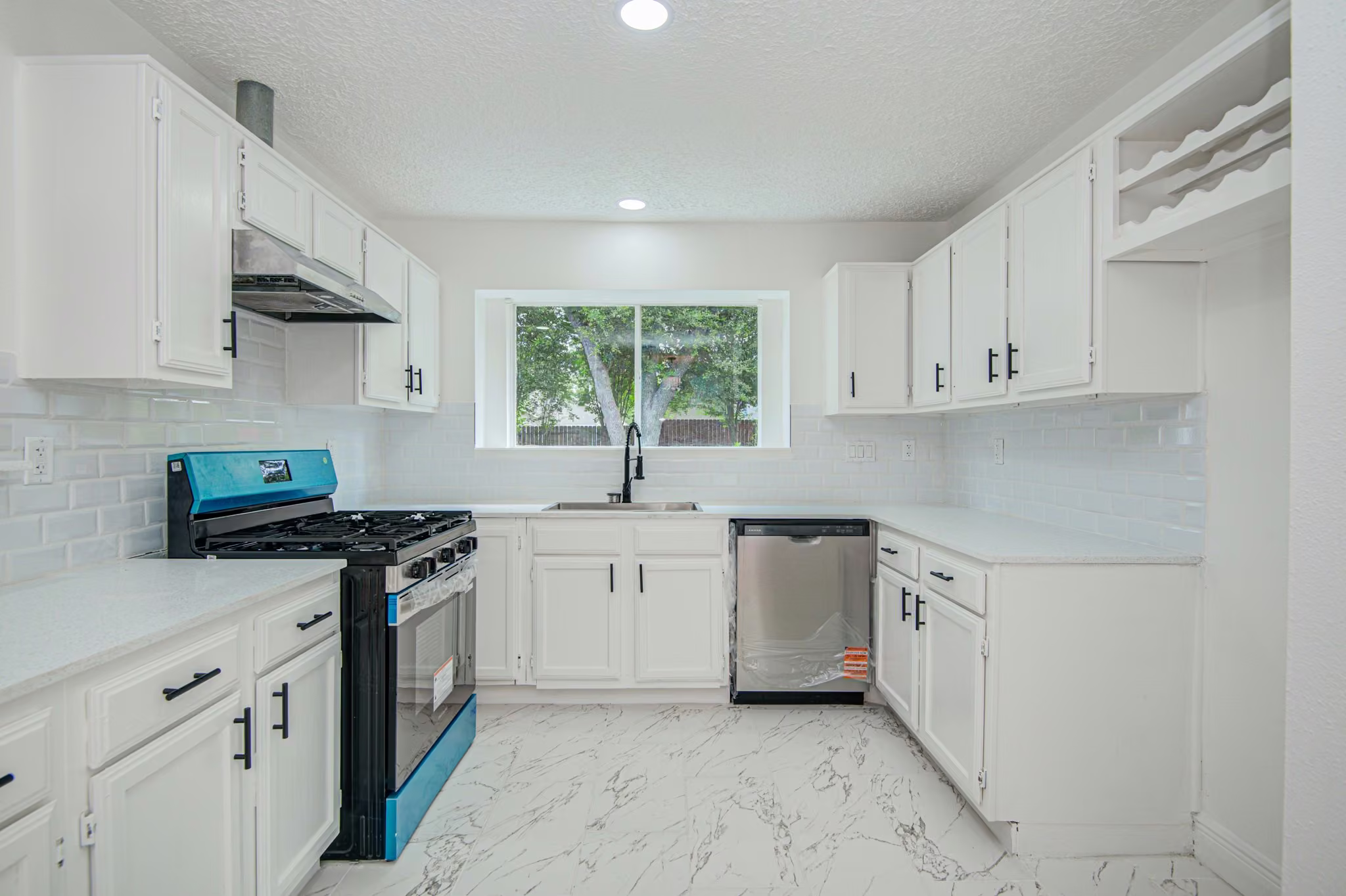Photo 7 of 24127 Spring Towne Drive, Spring, TX