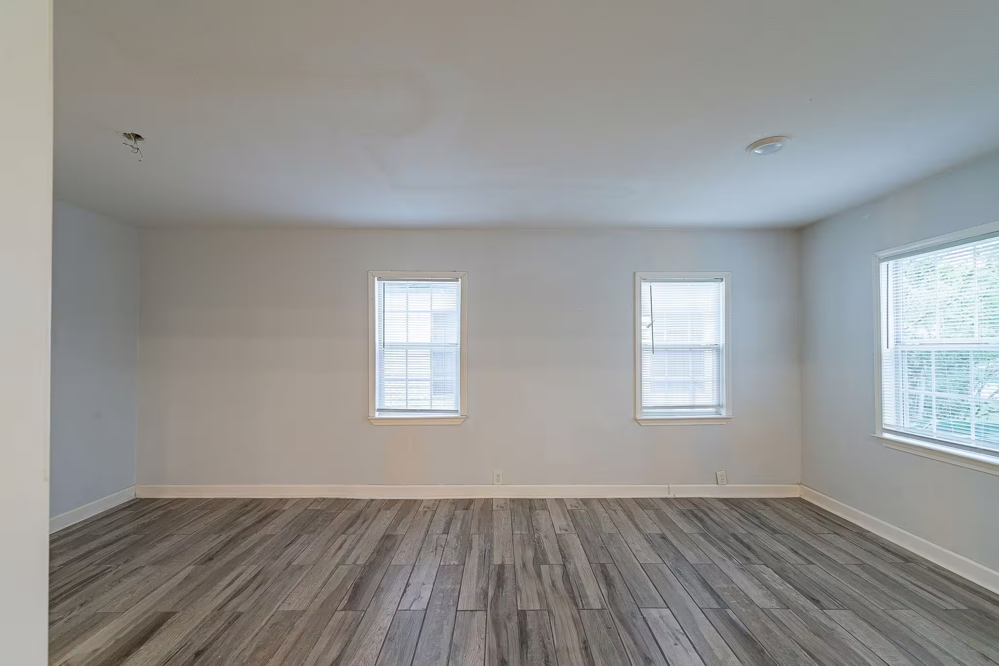 Photo 4 of 4306 Groton Drive, Houston, TX