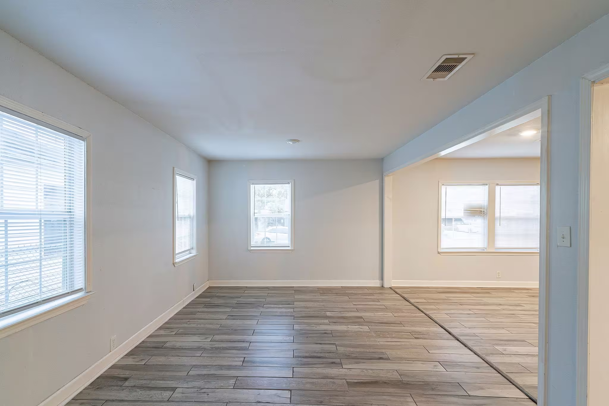 Photo 5 of 4306 Groton Drive, Houston, TX