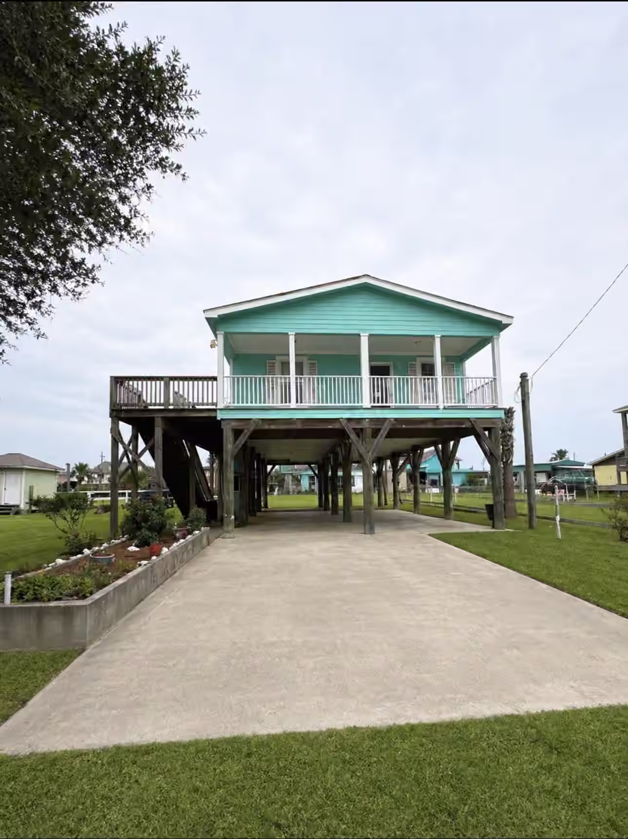 Photo 4 of 906 Moms Road, Port Bolivar, TX