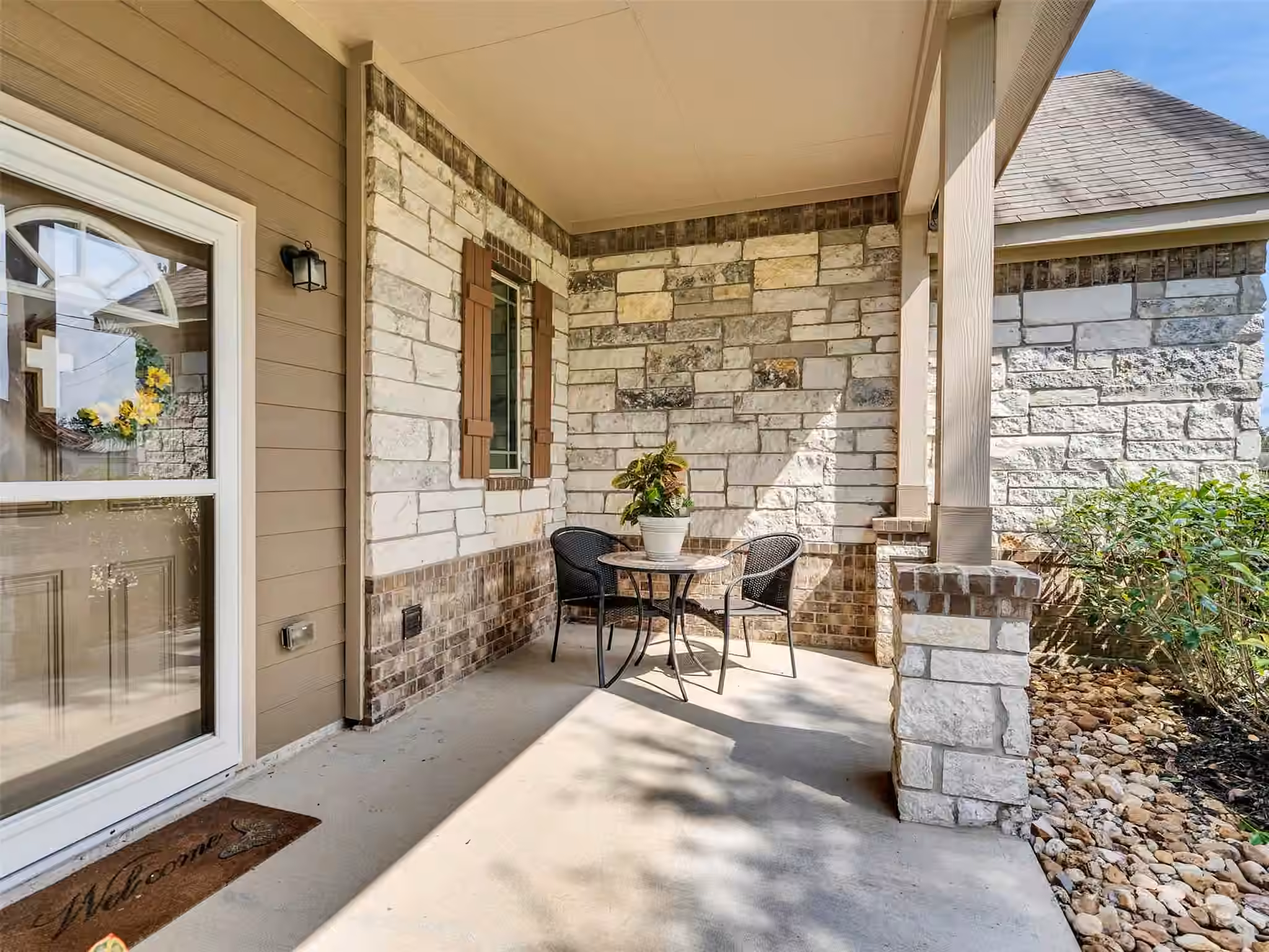 Photo 2 of 6264 Rolling Hills Road, Conroe, TX