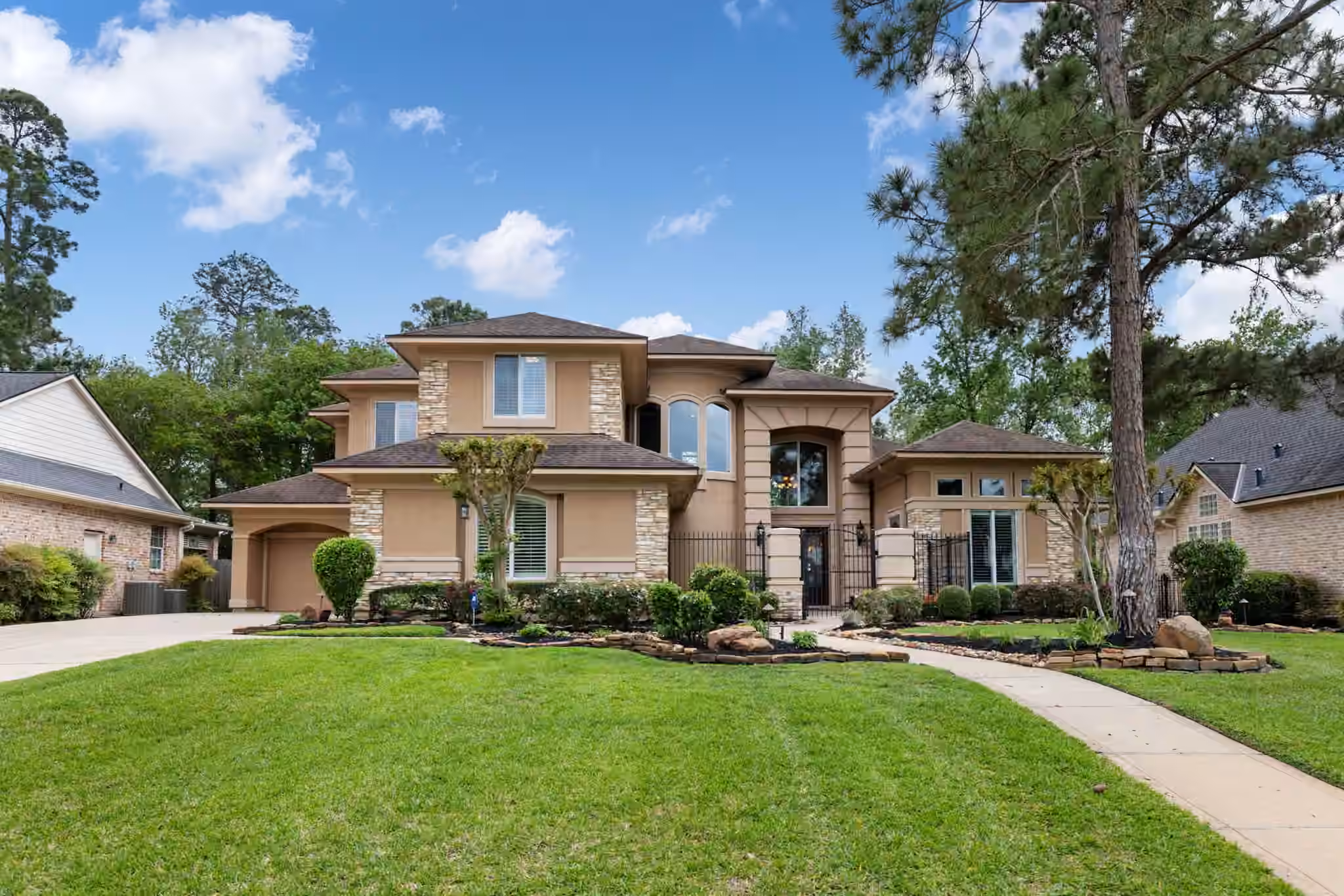 Photo of 6207 Windrose Hollow Lane, Spring, TX 77379