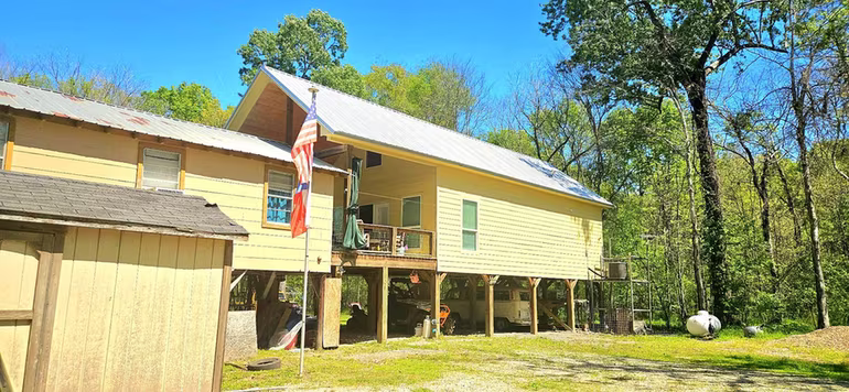 Photo of 978 County Road 2859, Cleveland, TX 77327