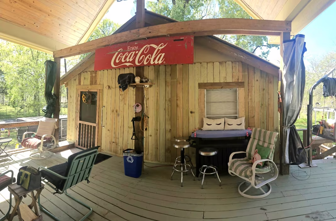 Photo 4 of 978 County Road 2859, Cleveland, TX