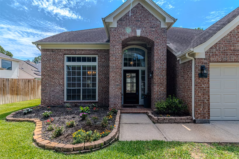Photo 3 of 16210 Broken Timber Circle, Houston, TX
