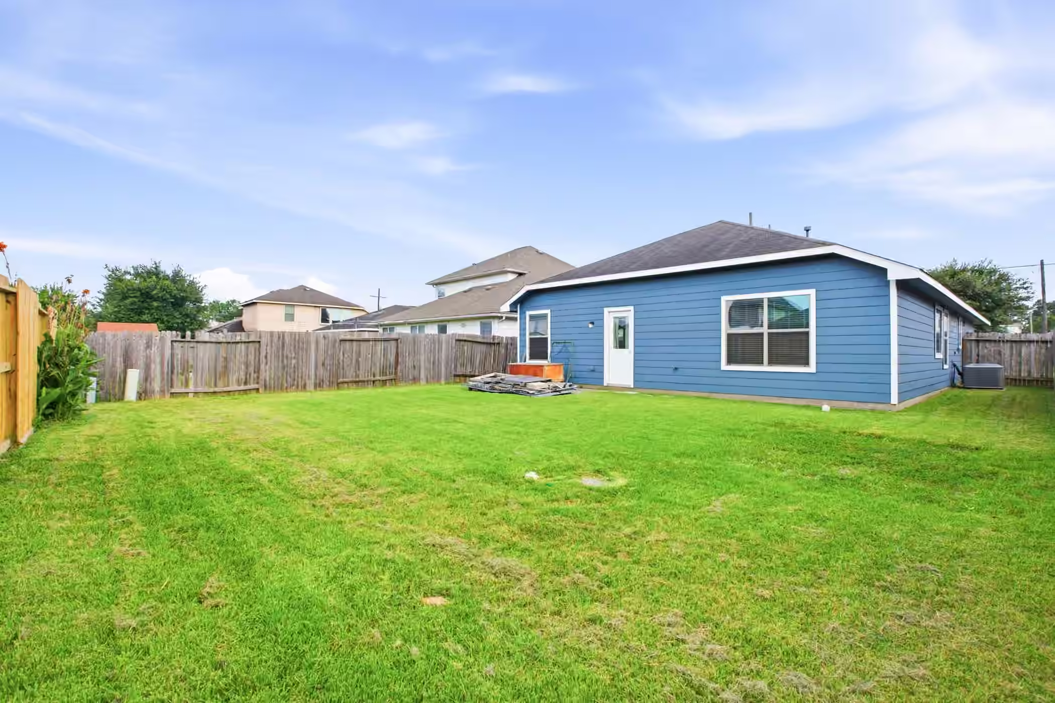 Photo 7 of 2315 Shady Tree Lane, Conroe, TX