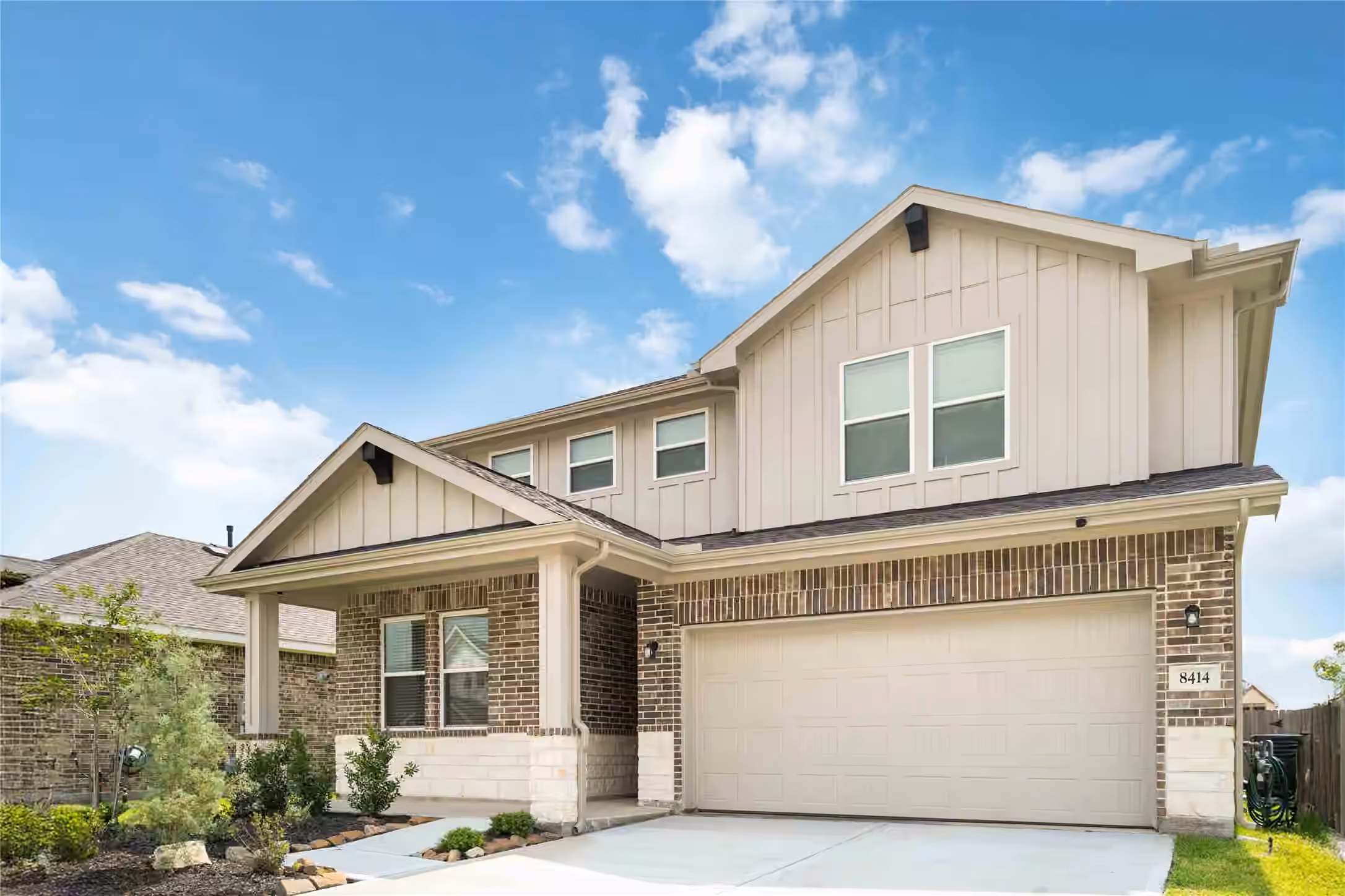 Photo 2 of 8414 Bay Ridge Circle, Baytown, TX