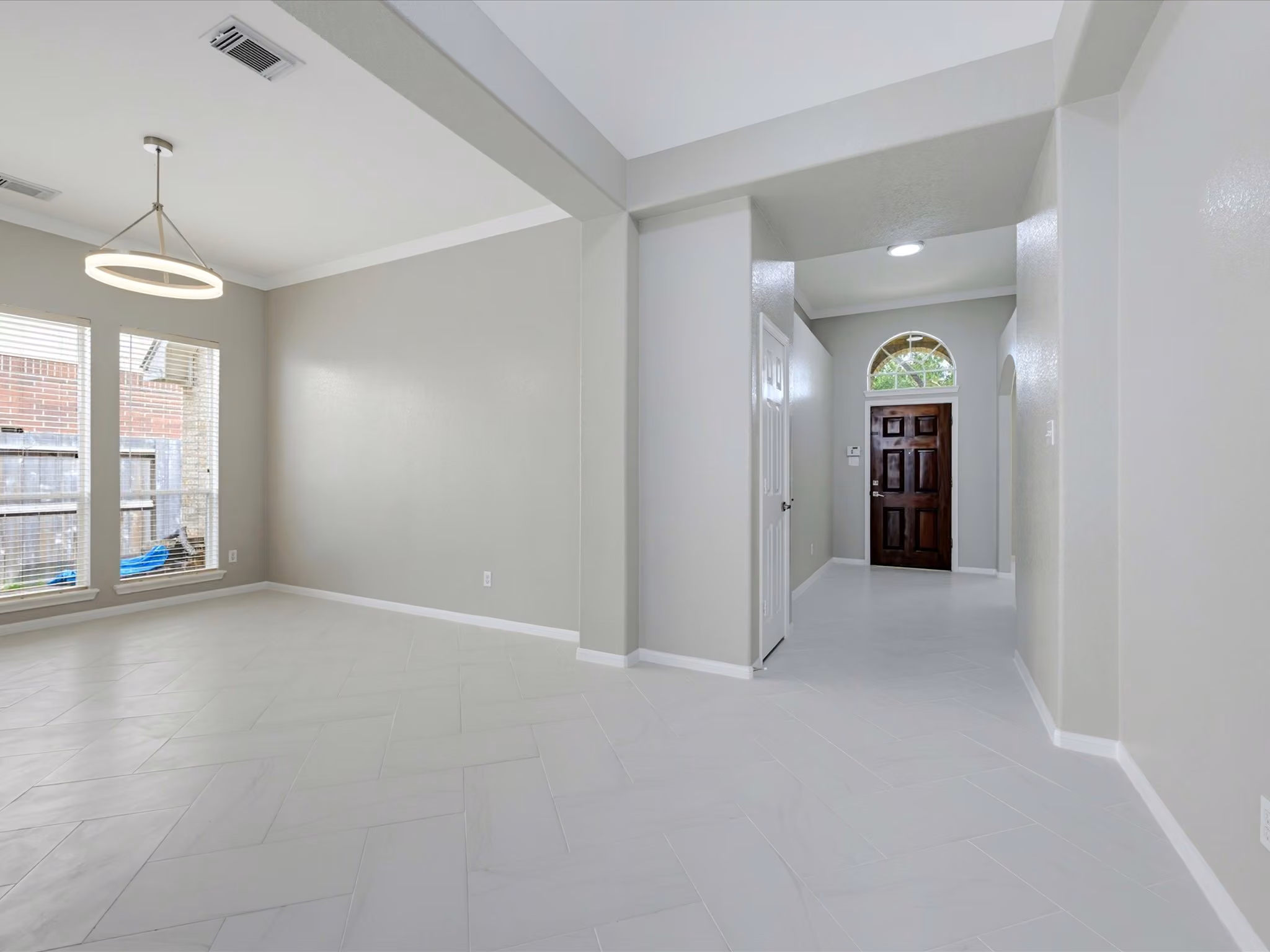 Photo 4 of 4619 Schiller Park Lane, Sugar Land, TX