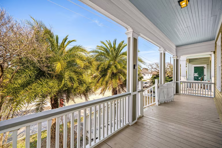 Photo 6 of 3723 Avenue S, Galveston, TX