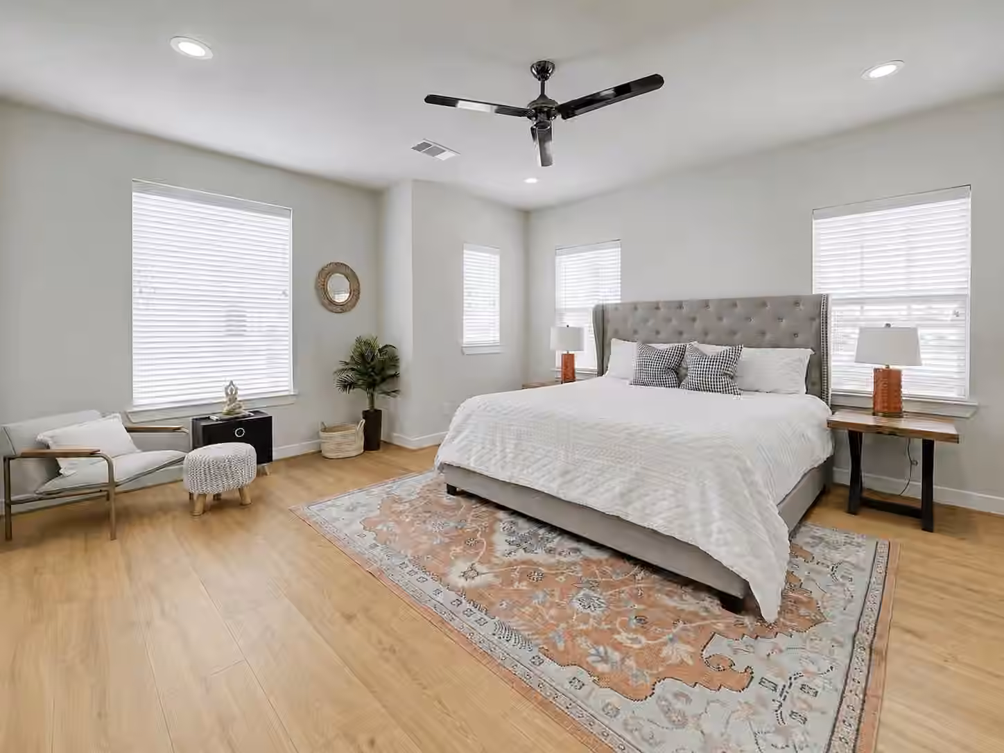Photo 3 of 4522 Yoakum Boulevard, Houston, TX