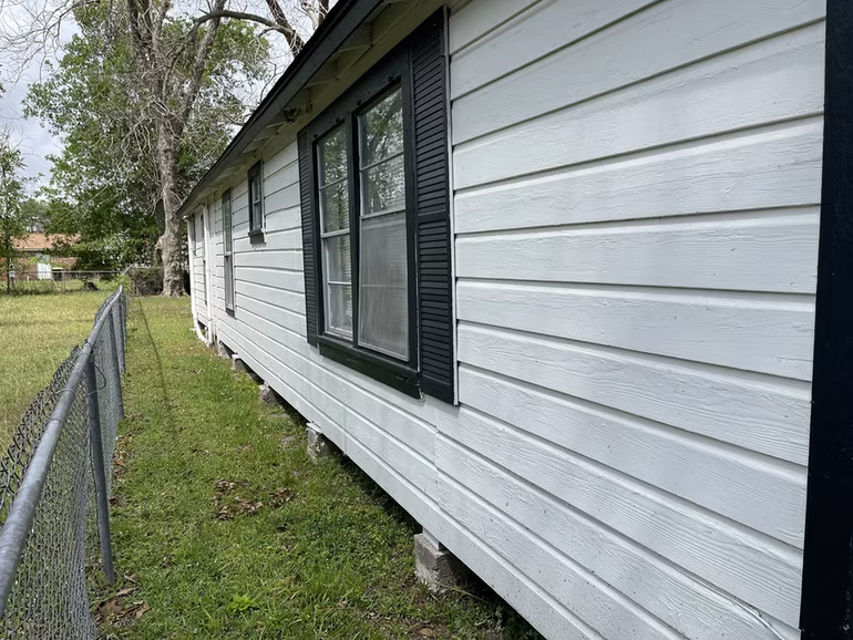 Photo 3 of 3020 Avenue D, Bay City, TX