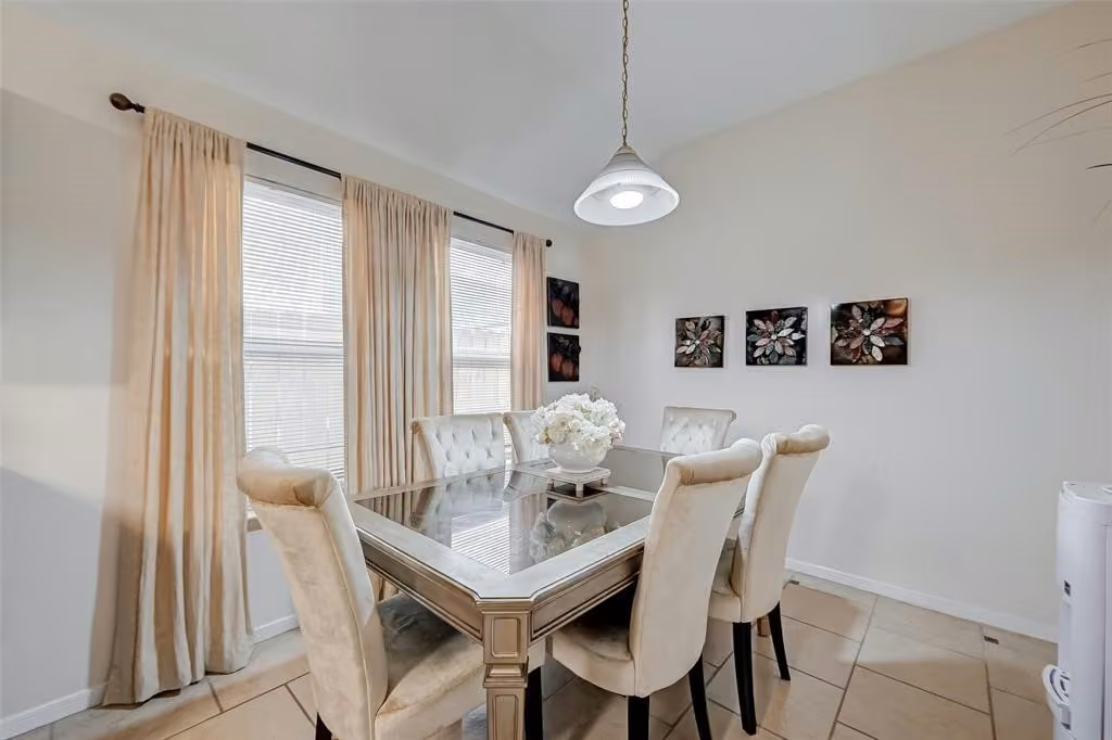 Photo 5 of 2519 Glenholly Park Drive, Sugar Land, TX